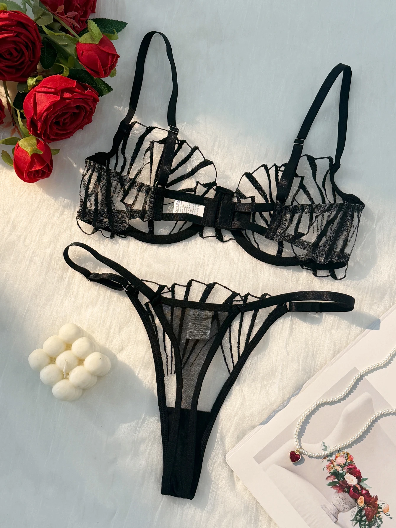 Ensemble de lingerie sexy en dentelle et maille transparente – Image 2