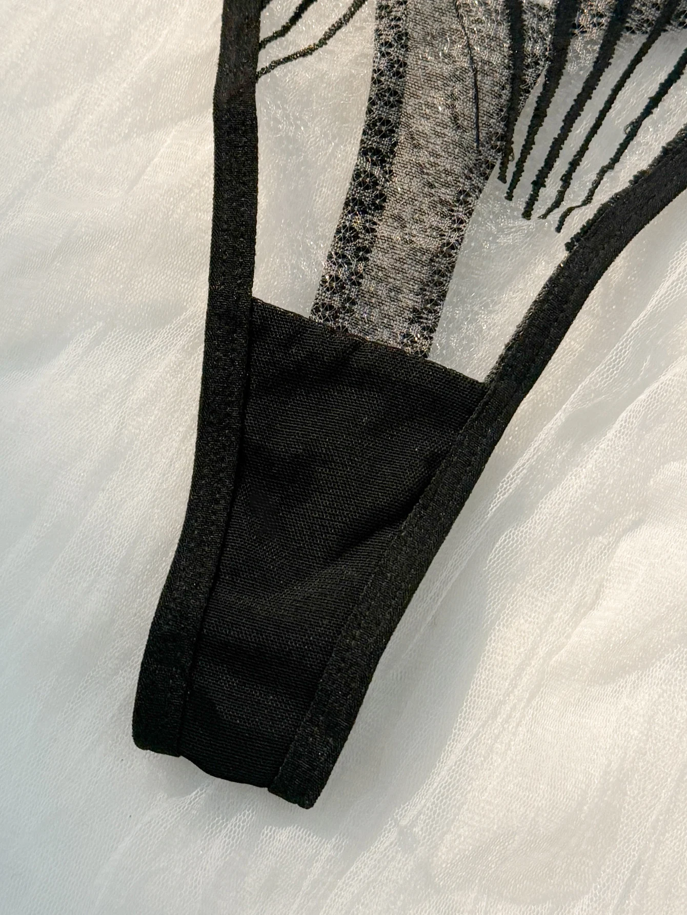 Ensemble de lingerie sexy en dentelle et maille transparente – Image 6