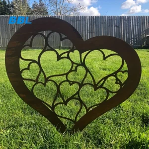 Piquet de Jardin Cœur Rustique en Fer Forgé