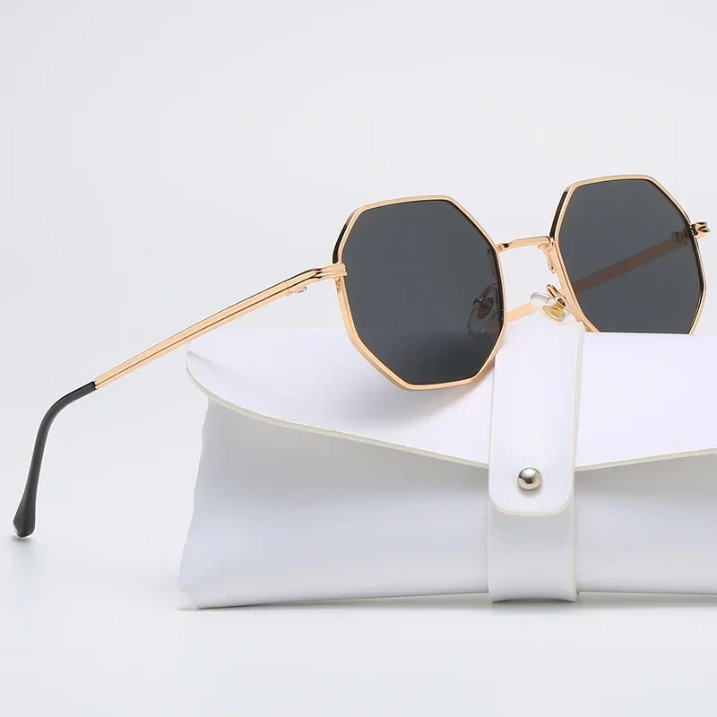 Lunettes de Soleil Rétro Polygone Luxe DIXSG