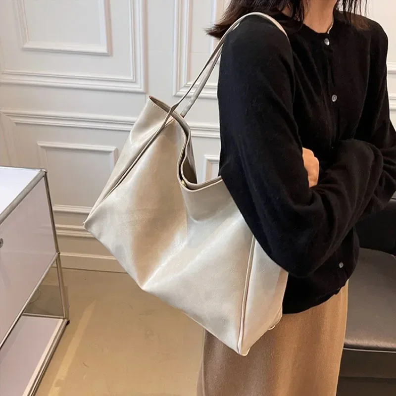 Sac seau rétro en cuir PU souple pour femme – Image 4